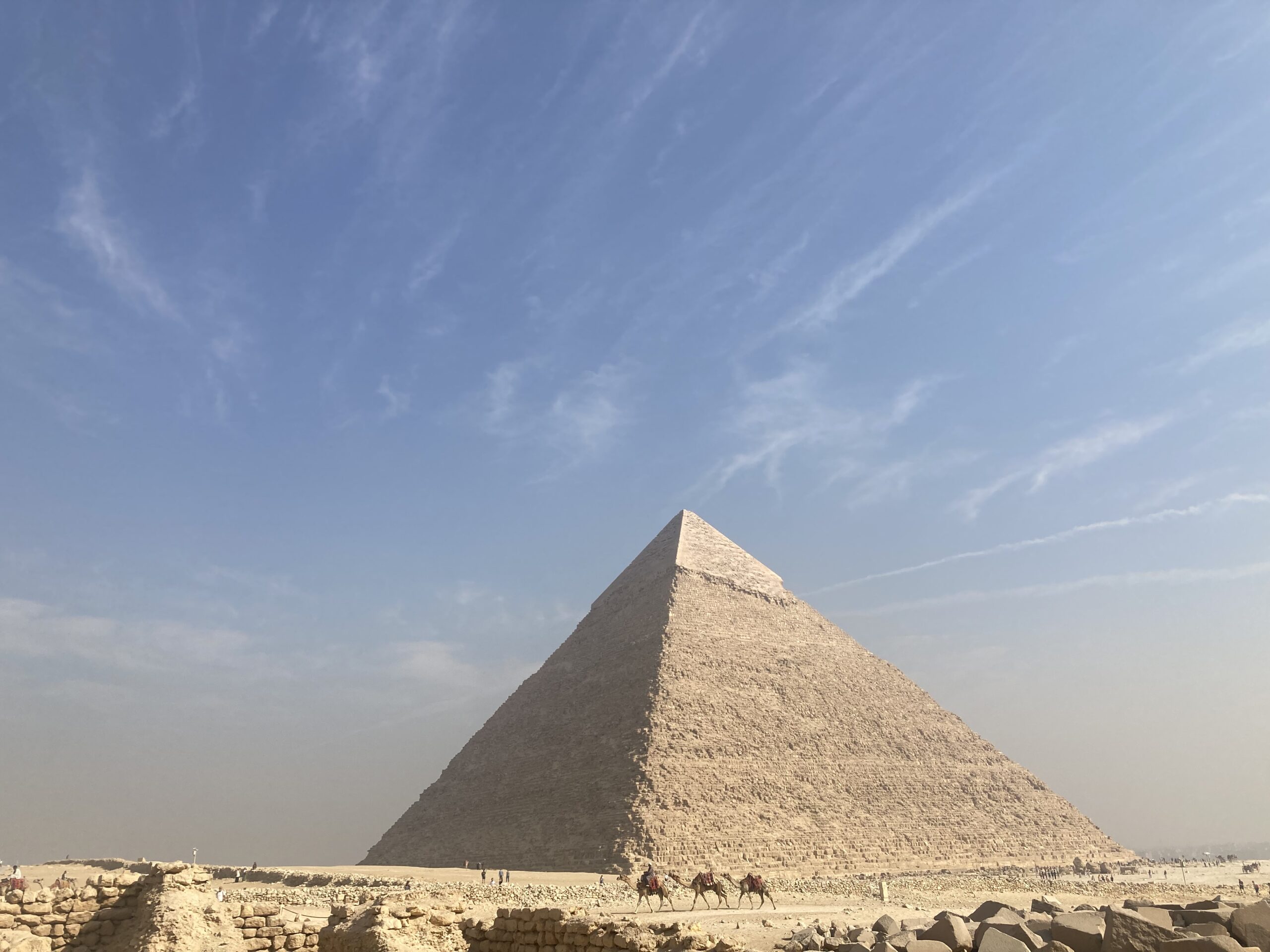 2025最新版】ギザの三大ピラミッド観光ガイド｜チケット・行き方